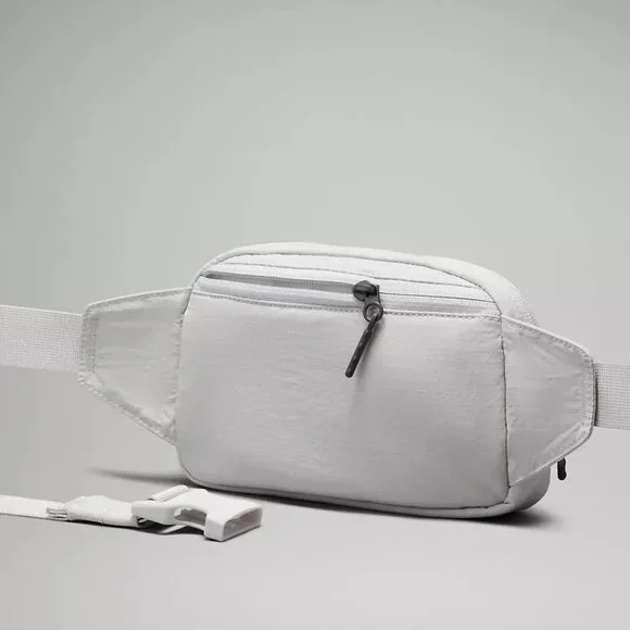 Lululemon Mini Belt Bag *Ripstop - Picture 2 of 10